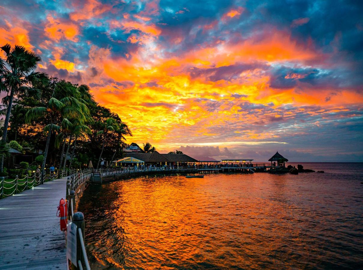 Fisherman's Cove Resort 4*
